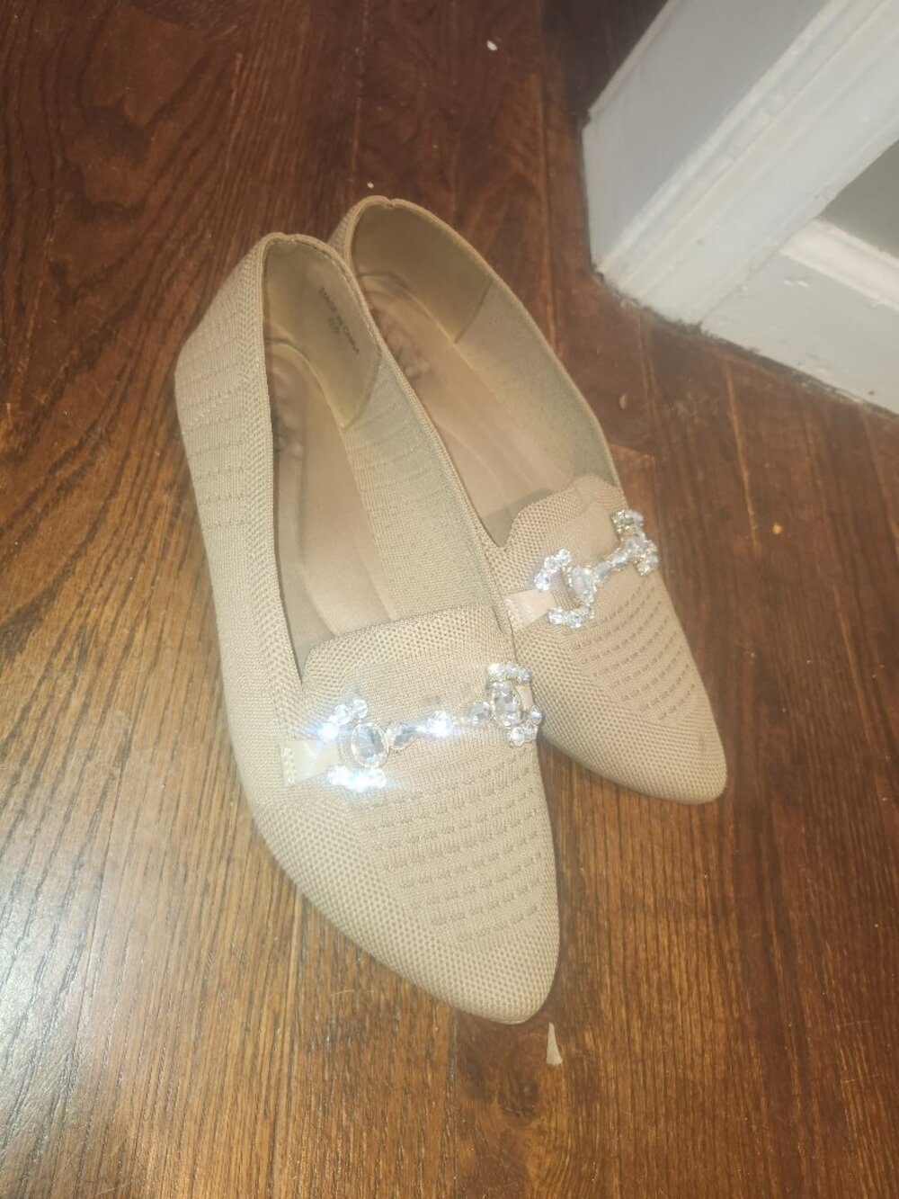 Tan flats